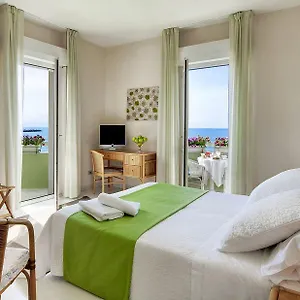 3* Hotel Mida